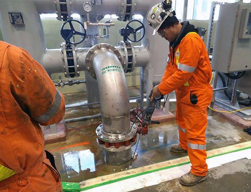 Injection de fissures autour des pénétrations de tuyaux industriels